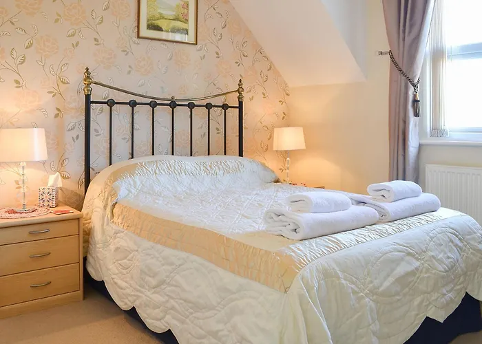 Lyndale House Holiday home